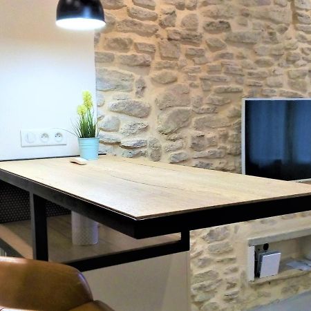 Le Petit Studio - 15 M2 - Centre Ville - Sorgue A 50 M LʼIsle-sur-la-Sorgue Buitenkant foto