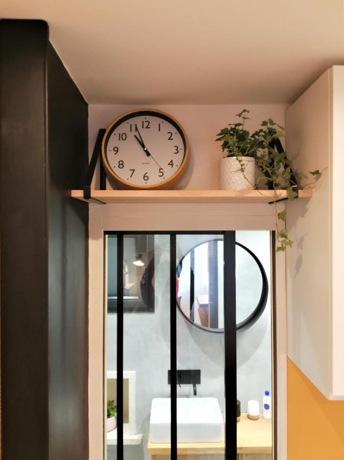 Le Petit Studio - 15 M2 - Centre Ville - Sorgue A 50 M LʼIsle-sur-la-Sorgue Buitenkant foto